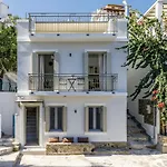 Breezy Rooftop House Skopelos Town