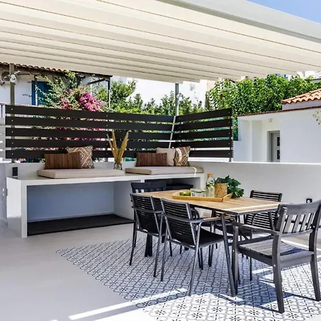 Breezy Rooftop House