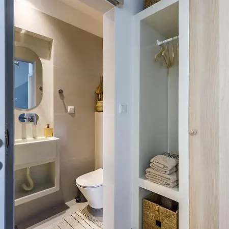 Breezy Rooftop House スコペロス