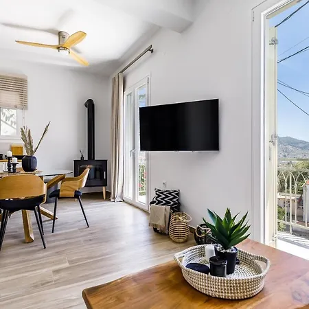 Breezy Rooftop House Skopelos stad